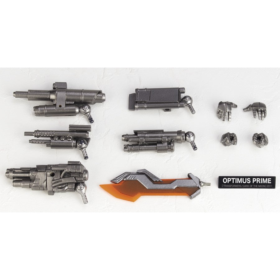 Legacy of Revoltech LR-049 Transformers: Dark of the Moon Optimus Prime
