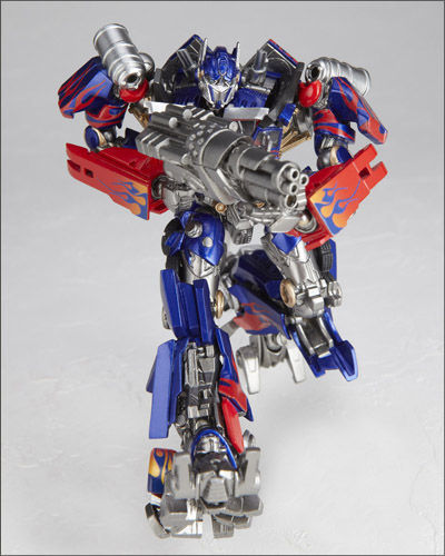 Legacy of Revoltech LR-049 Transformers: Dark of the Moon Optimus Prime