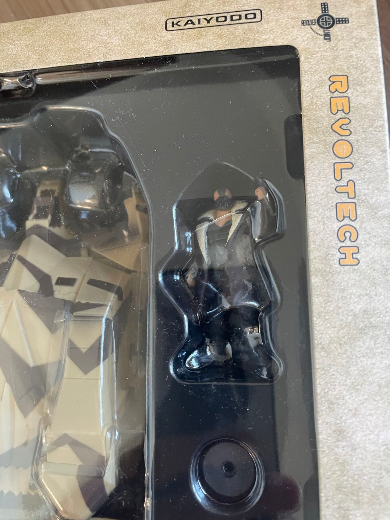 Sci-Fi Revoltech 047 Bane Batmobile Tumbler Cannon