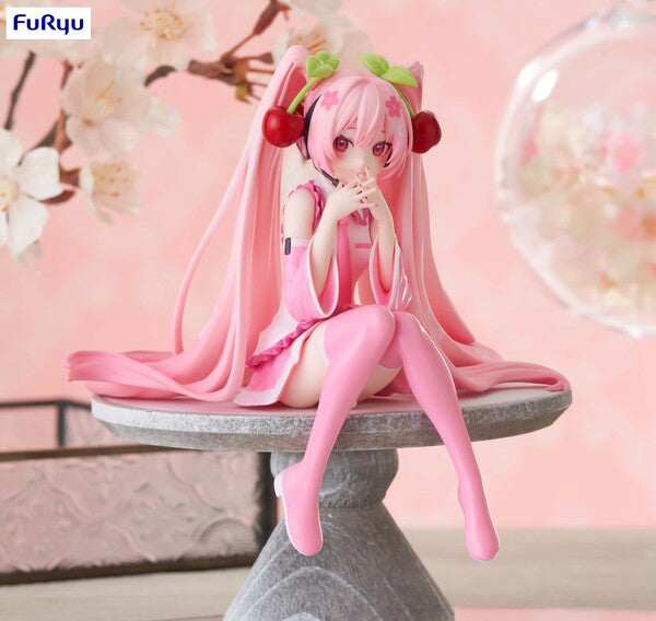 FuRyu Noodle Stopper Figure Sakura Miku 2023