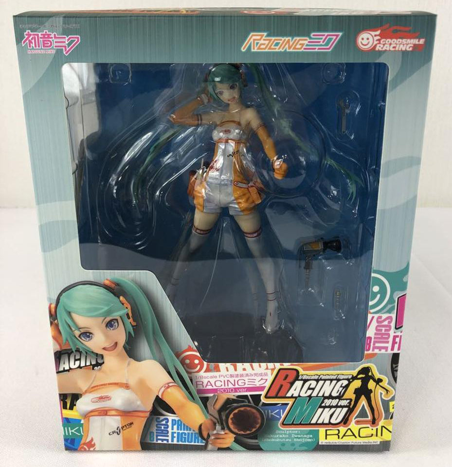 GSC Racing Miku 2010 ver. 1/8 Scale Figure for Sale