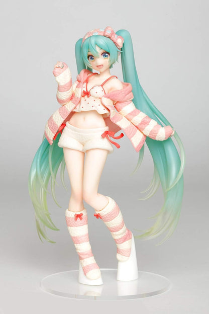 Hatsune Miku Figure Costumes Room Wear Ver. Taito Hatsune Miku for Sale