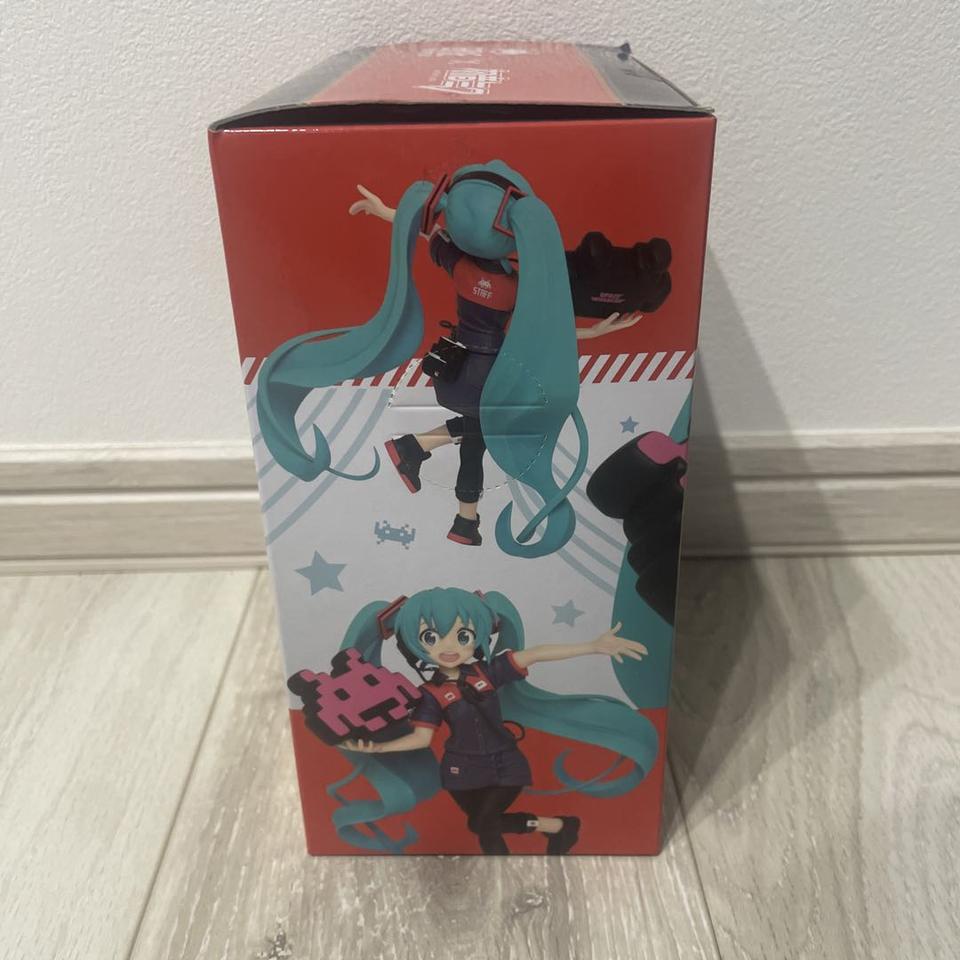 Hatsune Miku Taito Uniform Figure vol.2 for Sale