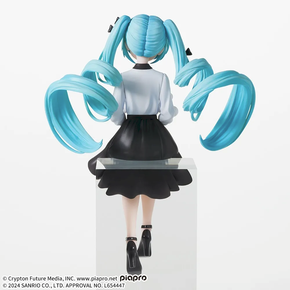 Chokonose Premium Figure Hatsune Miku x Cinnamoroll Osumashi Ver. for Sale