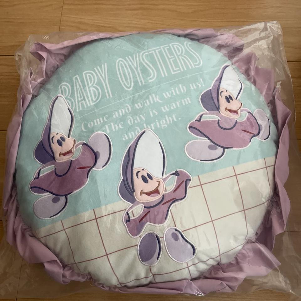 Ichiban Kuji Disney Melody in a Dream Young Oysters Cushion Buy