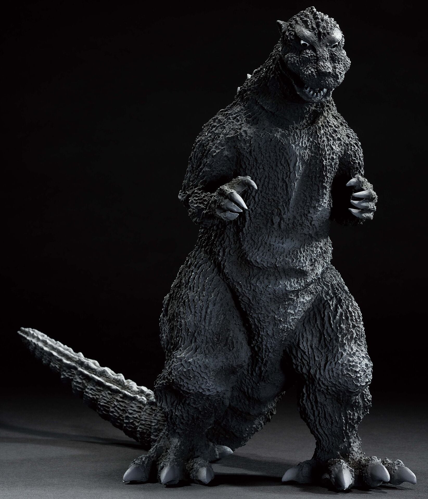 Amazon.com: TAMASHII NATIONS - Godzilla - Godzilla [1954