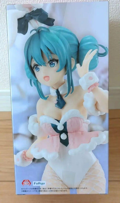 FuRyu Hatsune Miku BiCute Bunnies Figure White Rabbit Baby Pink Ver. for Sale