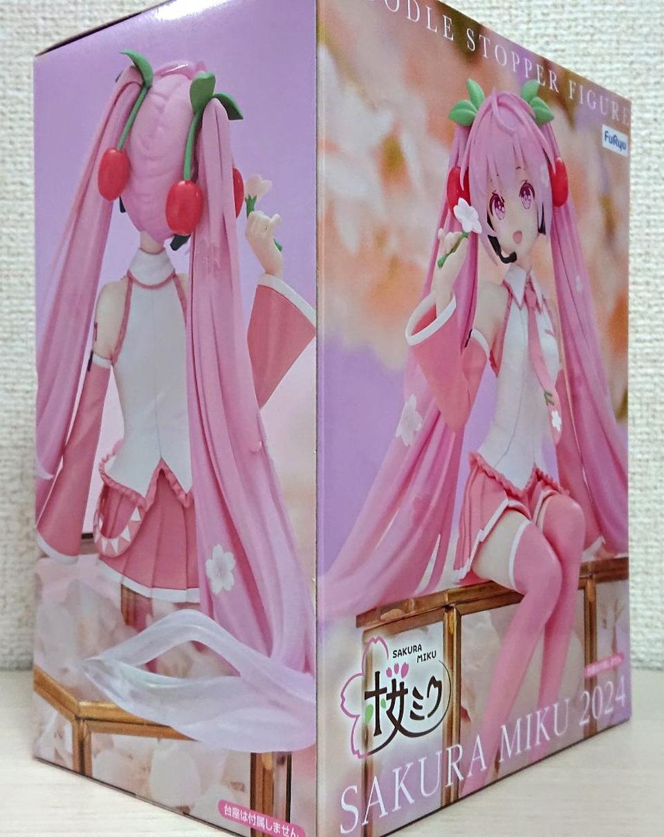 Sakura Miku 2024 Noodle Stopper Figure FuRyu Hatsune Miku for Sale