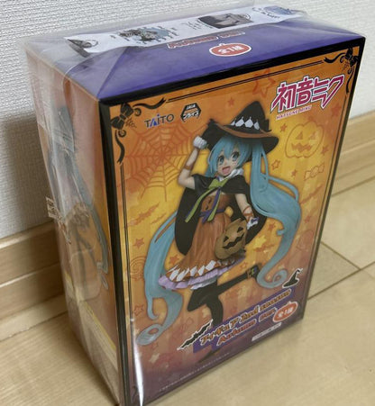 Hatsune Miku 2nd Season Autumn Ver. Figure Taito Hatsune Miku for Sale