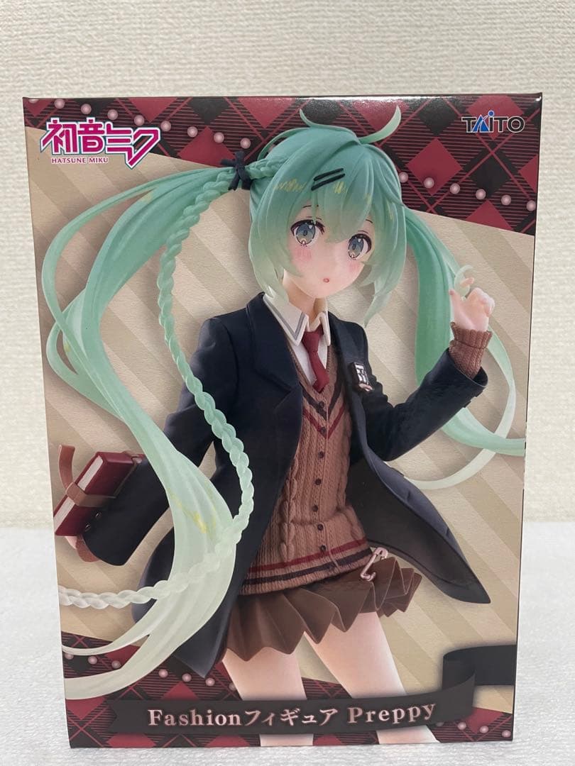 Taito Hatsune Miku Fashion Figure Preppy for Sale