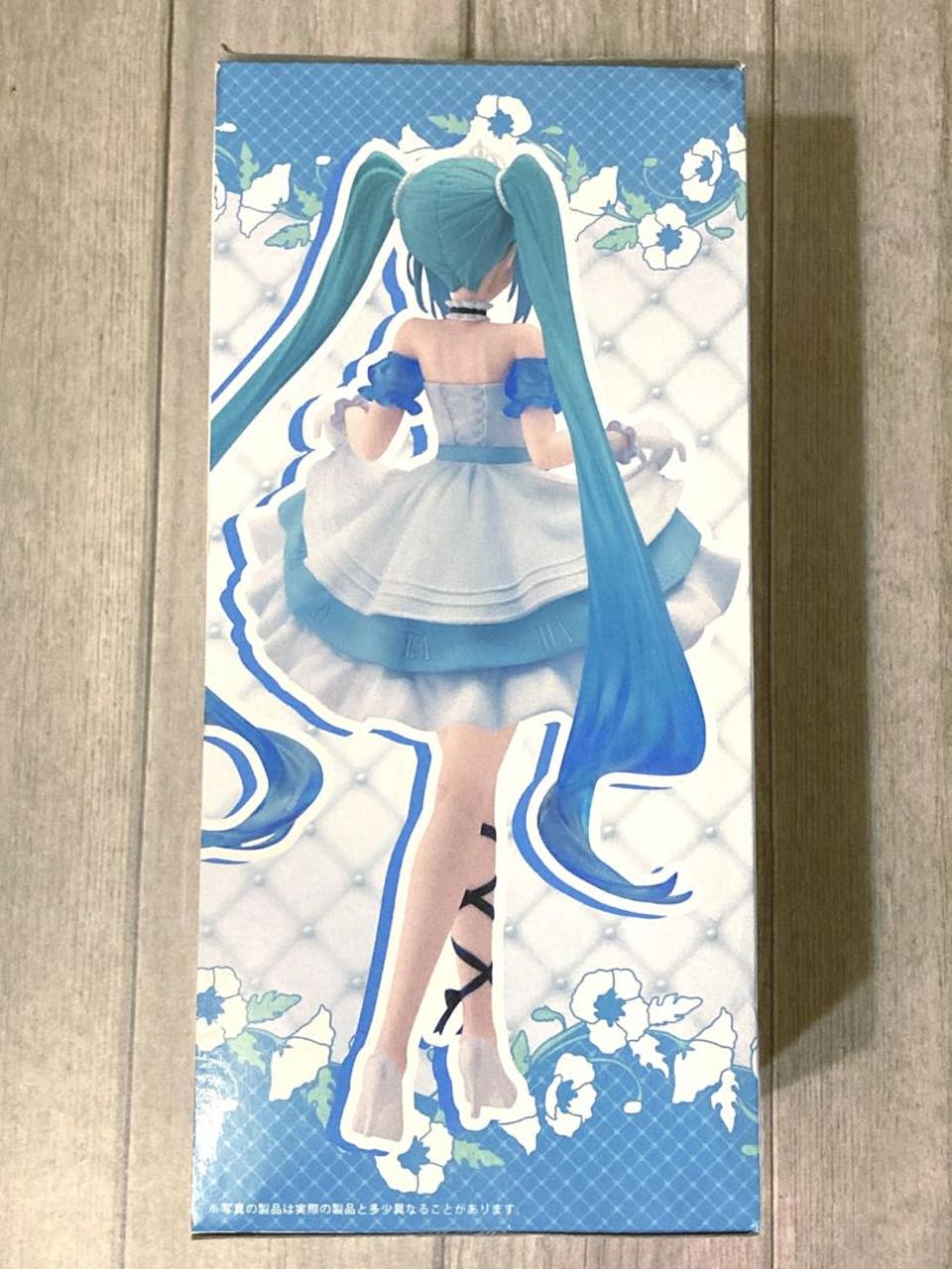 Taito Hatsune Miku Wonderland Figure Cinderella for Sale