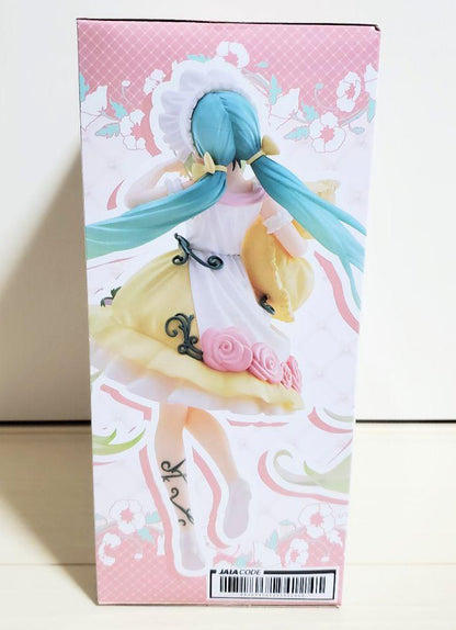Taito Hatsune Miku Wonderland Figure Sleeping Beauty for Sale