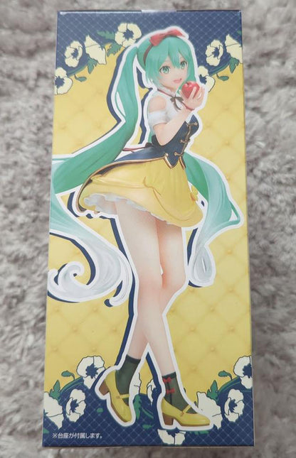 Taito Hatsune Miku Wonderland Figure Snow White for Sale