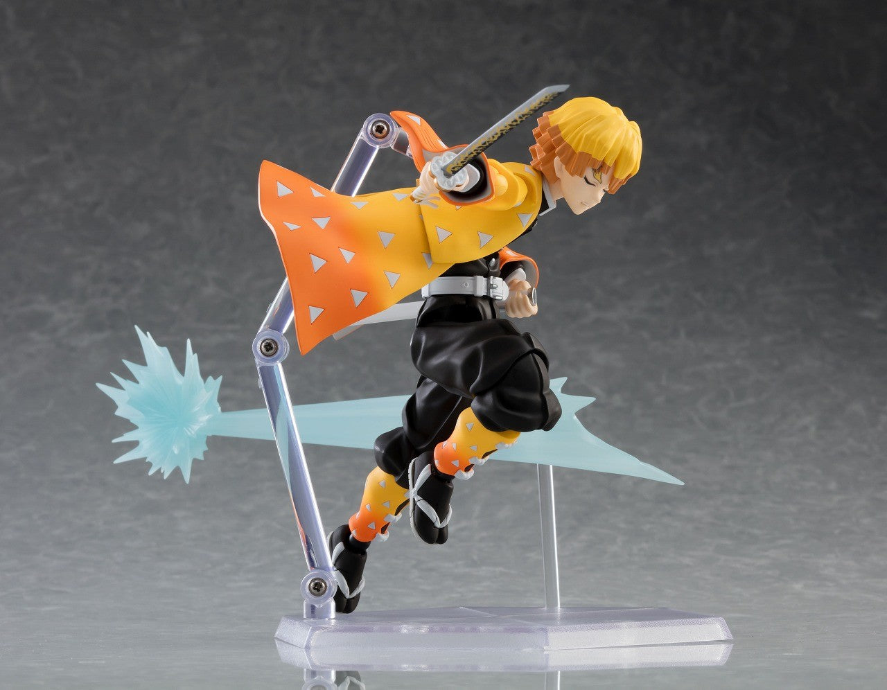 Demon Slayer Zenitsu Agatsuma Figure Figma 522 DX Edition