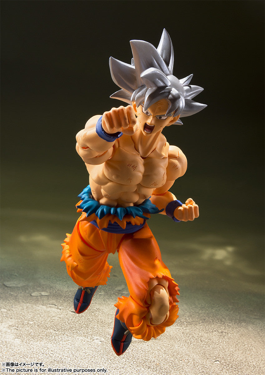 Goku Ultra Instinct SHF Figure Buy