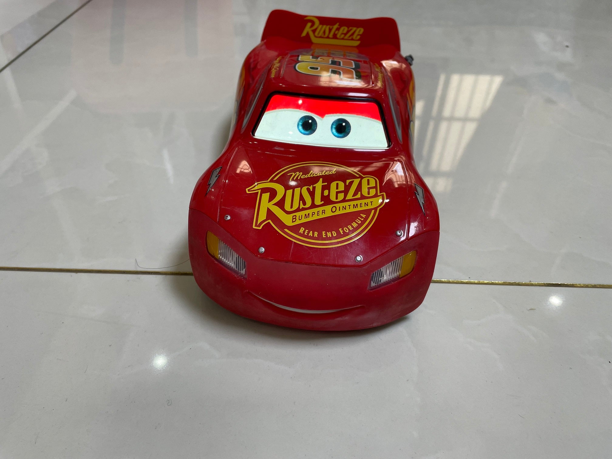 Lightning mcqueen remote discount control car sphero